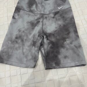 Nike Gray and Black Athletic Shorts High-Waisted
